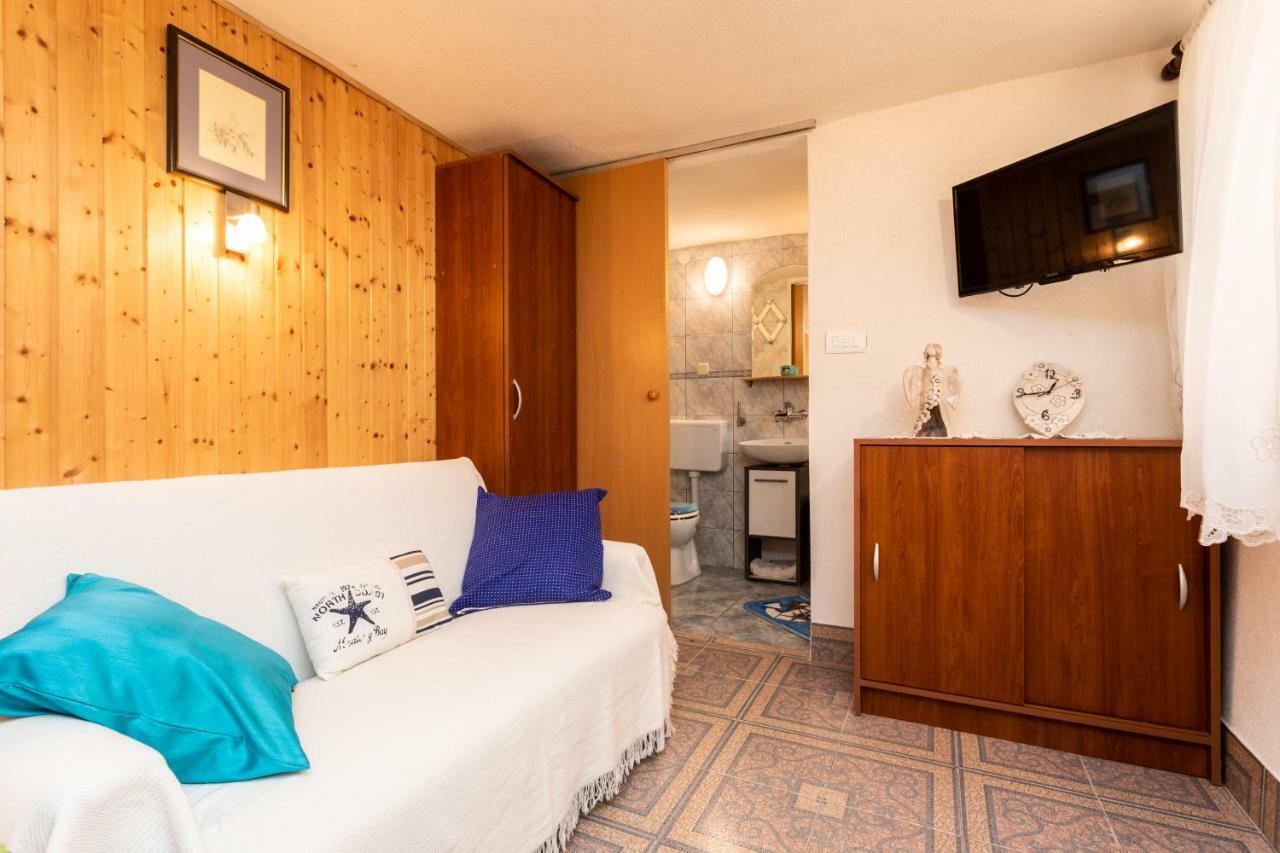 Apartman Verbenia Vrbnik  Luaran gambar